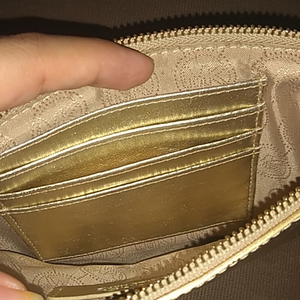 Michael Kors gold wristlet - Picture 4 of 7